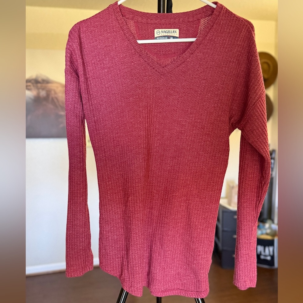 Magellan Outdoors Maroon V-Neck Sweater